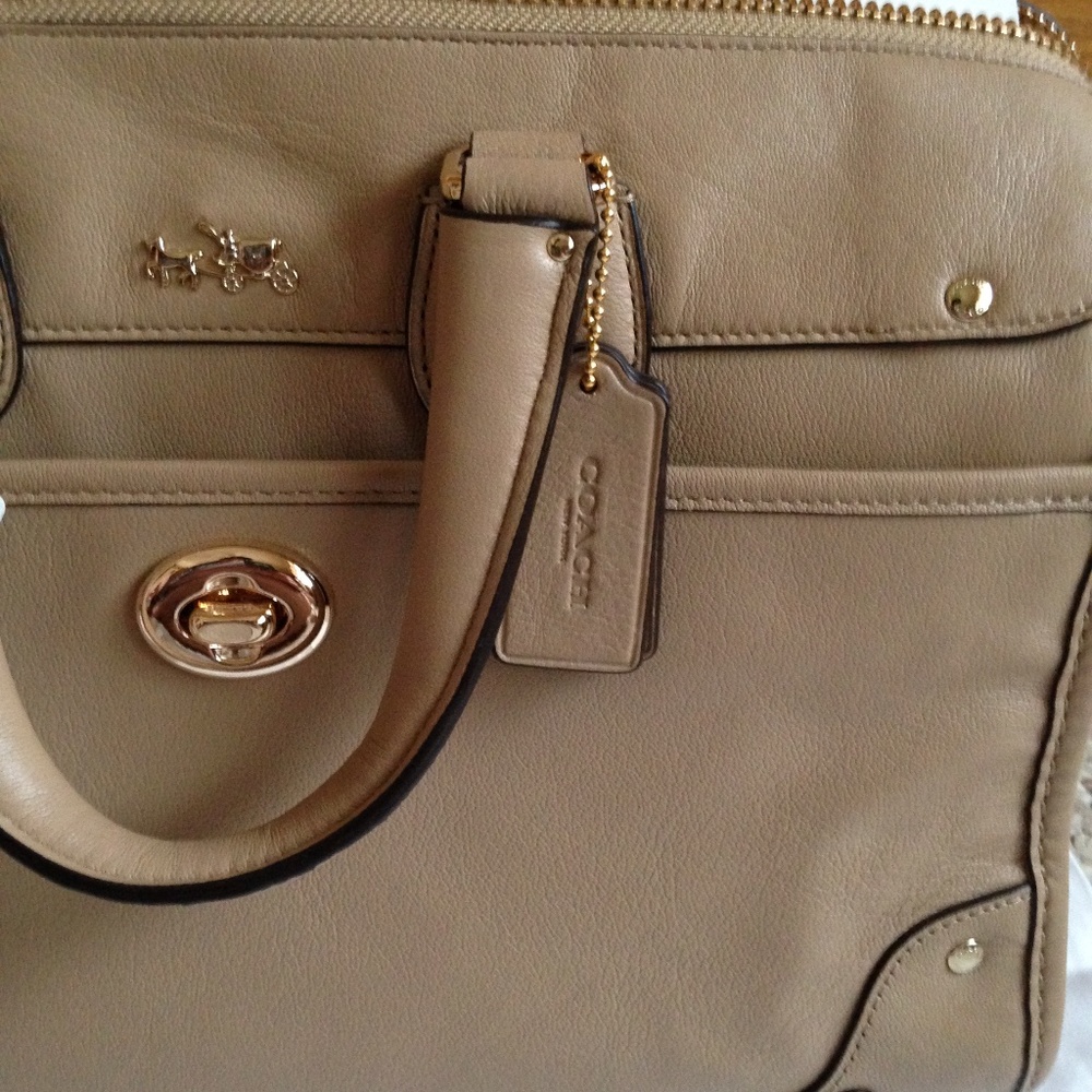 COACH - Rhyder 33689 Medium Zip Satchel-New with Tag - Picture 4 of 14